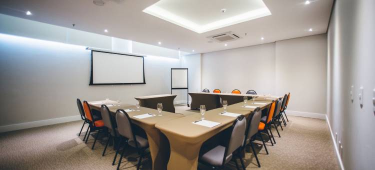 库里提巴城际酒店- 西维科中心(Intercity Curitiba Centro Cívico)图片