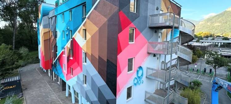 圣格雷夫格勒诺布尔北阿雷纳酒店(Ekho Hotel Grenoble Nord Saint Egrève)图片