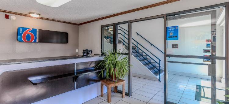 东威奇托6号汽车旅馆(Motel 6 Wichita, KS)图片