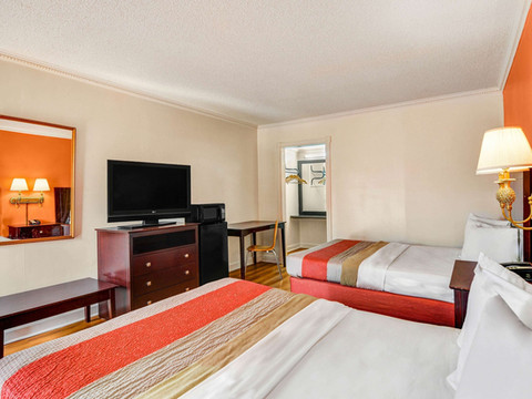 格鲁吉亚阿梅里克斯 6 号汽车旅馆