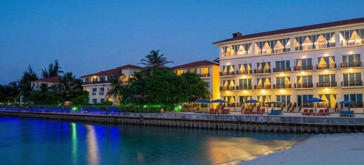 瑚湖尔岛酒店(Hulhule Island Hotel)图片