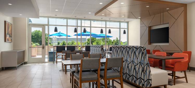 欧弗兰帕克南洲际旗下智选假日套房酒店(Holiday Inn Express & Suites Overland Park South by IHG)图片