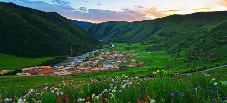 阿坝旭热盛民宿图片