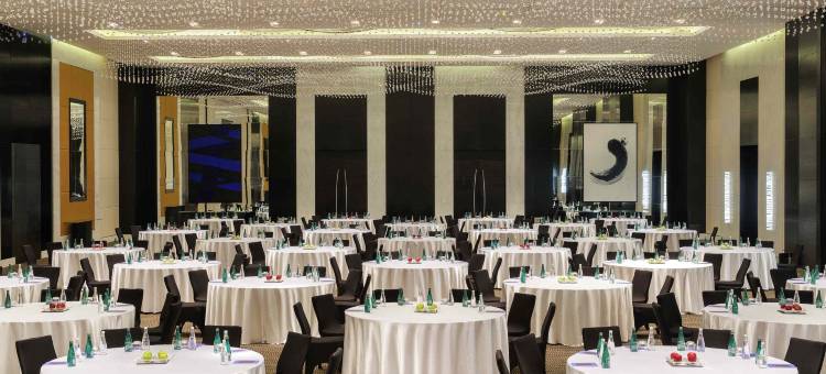 索菲特阿布扎比可尼基酒店(Sofitel Abu Dhabi Corniche)图片