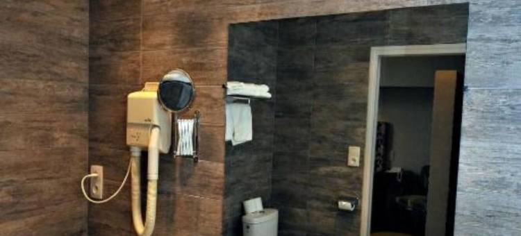 克劳德达罗兹餐厅酒店(Logis Hôtel - Restaurant Maison Claude Darroze)图片