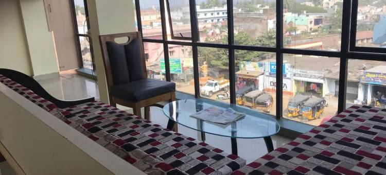 乌沙里公寓-阿鲁库谷路(Ushasree Residency)图片