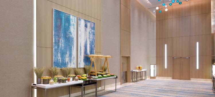 迪拜节日城假日套房酒店(Holiday Inn & Suites Dubai Festival City)图片