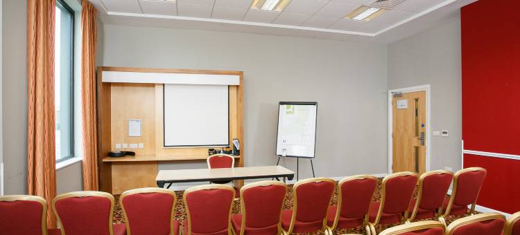 Holiday Inn Express 安特里姆 - M2，JCT.1(Holiday Inn Express Antrim - M2, Jct.1)图片