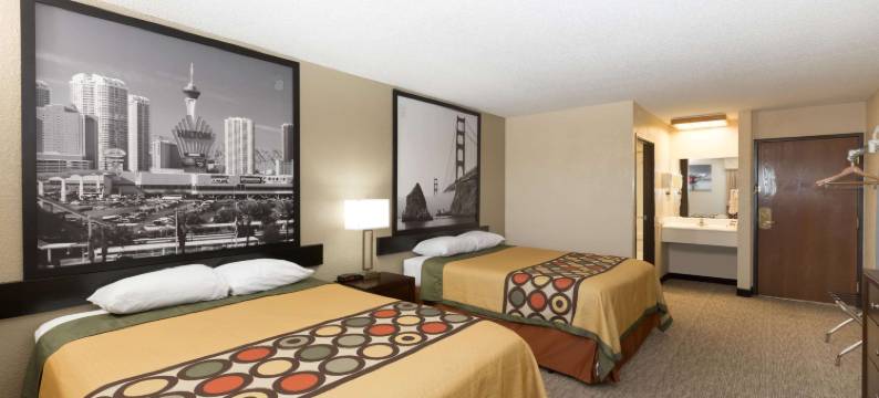 威奇托北温德姆速8酒店(Super 8 by Wyndham Wichita North)图片