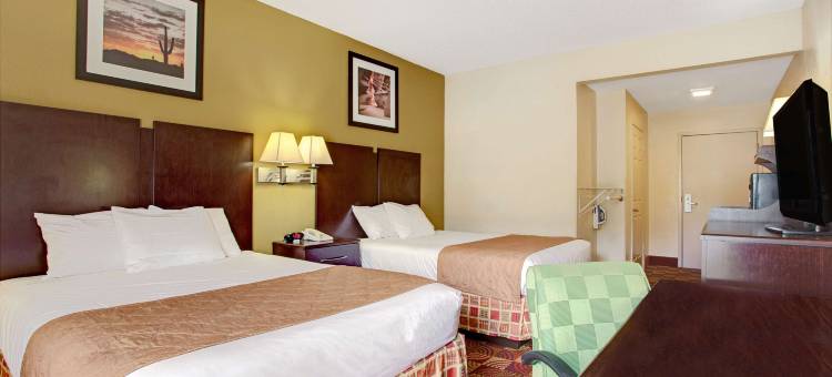 理奇兰戴斯套房酒店(Days Inn & Suites by Wyndham Ridgeland)图片