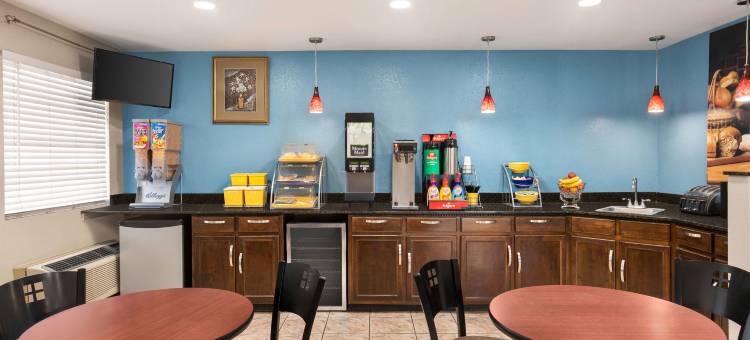 迪莫波利斯温德姆戴斯酒店(Days Inn by Wyndham Demopolis)图片