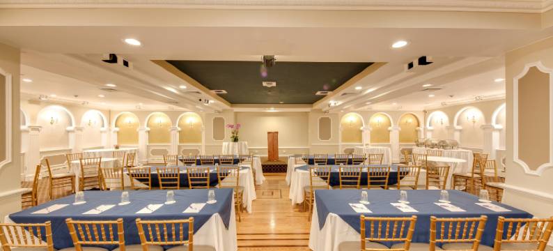 安德鲁酒店(The Andrew Hotel)图片