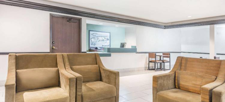 Super 8 by Wyndham Madison IN图片