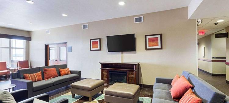 湖畔汽车舒适酒店及套房(Comfort Inn & Suites Lakeside)图片