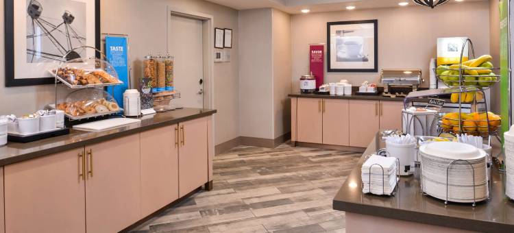 阿尔图纳 - 得梅因希尔顿欢朋酒店(Hampton Inn & Suites Altoona des Moines)图片