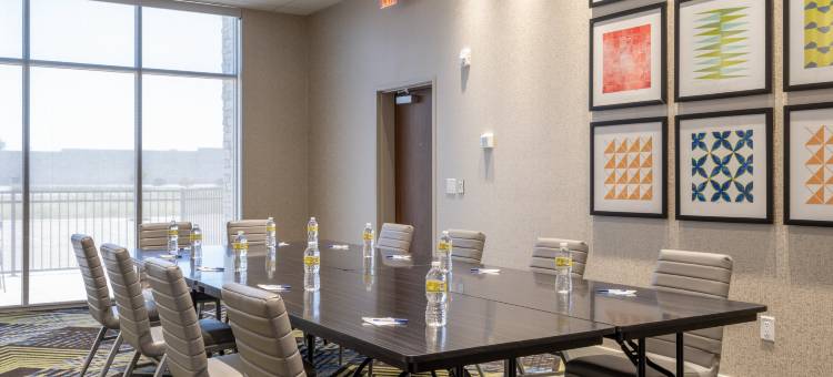 沃特敦智选假日套房酒店(Holiday Inn Express & Suites Watertown)图片