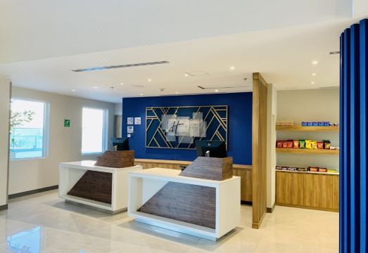 Holiday Inn Express GUADALAJARA VALLARTA PONIENTE by IHG Hotel Overview