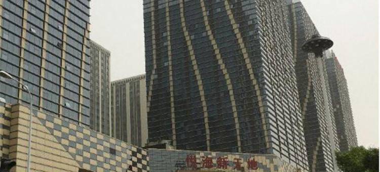 阿拉丁观景民宿(悦海新天地机场大巴站店)图片