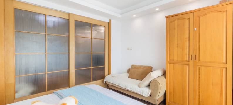 国际海水浴场君威海景民宿(环海路3号分店)图片