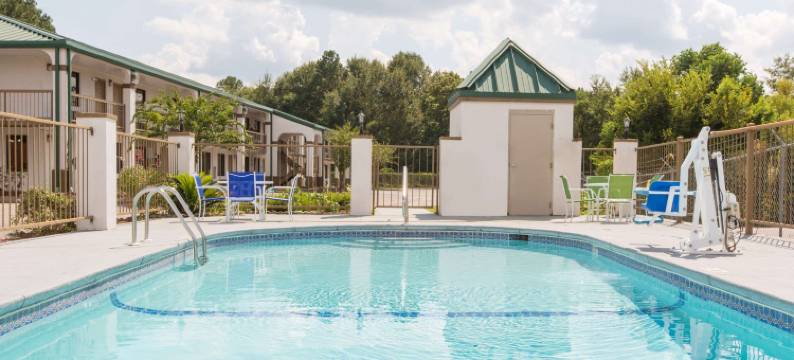 多森速8酒店(Super 8 by Wyndham Dothan)图片