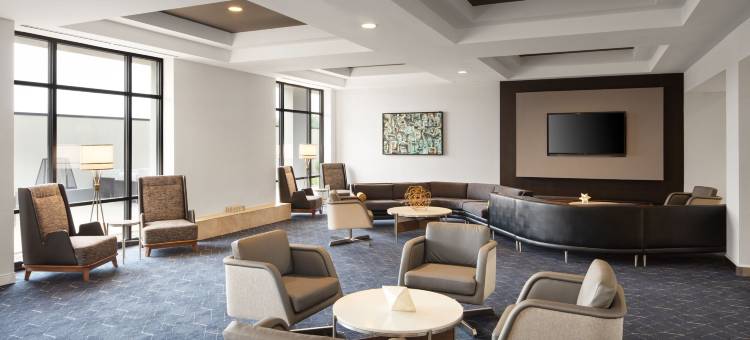 路易斯威尔机场万怡酒店(Courtyard Louisville Airport)图片