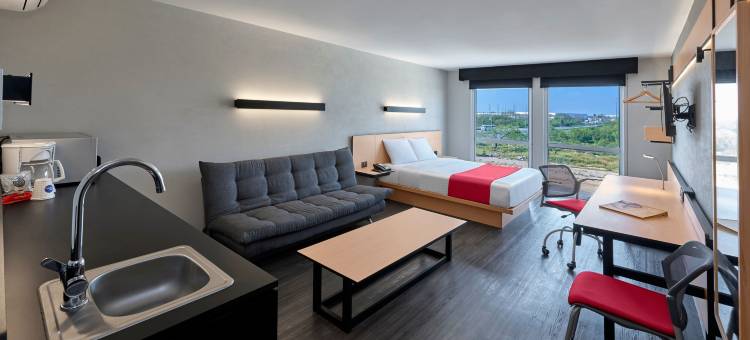 雷诺萨万豪城市快捷酒店酒店(City Express by Marriott Reynosa Aeropuerto)图片