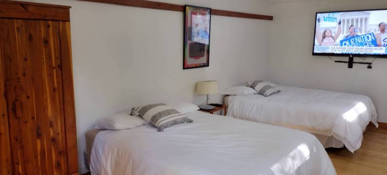 Lake Front Hot Tub Kayak Swim Firepit Secluded图片