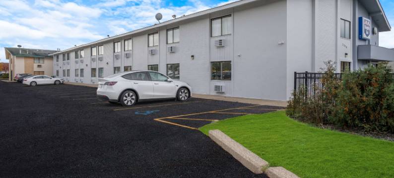 大急流城骑士酒店(Knights Inn Grand Rapids)图片