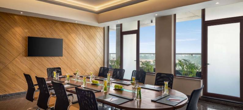 阿姆利则尔机场温德姆华美达安可酒店(Ramada Encore by Wyndham Amritsar Airport)图片