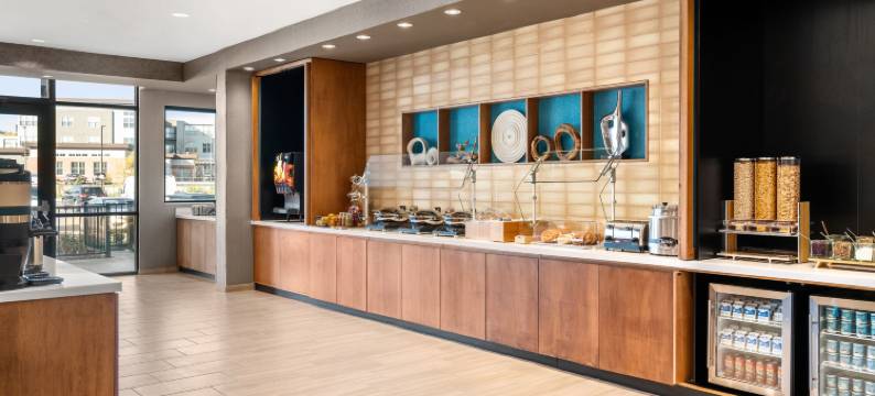 曼诺米尼福尔斯春希尔套房酒店(SpringHill Suites Menomonee Falls)图片