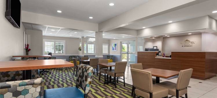 巴拿马城温德姆麦客达套房酒店(Microtel Inn & Suites by Wyndham Panama City)图片