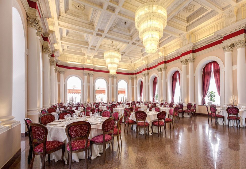 Grand Hotel Villa PolitiHotel Overview