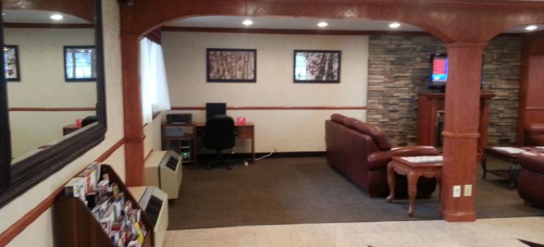 门罗戴斯酒店(Days Inn & Suites by Wyndham Monroe)图片