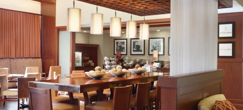 米斯提欢朋套房酒店(Hampton Inn & Suites Mystic)图片