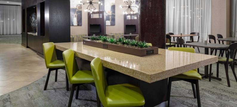 孟菲斯市中心万怡酒店(Courtyard Memphis Downtown)图片