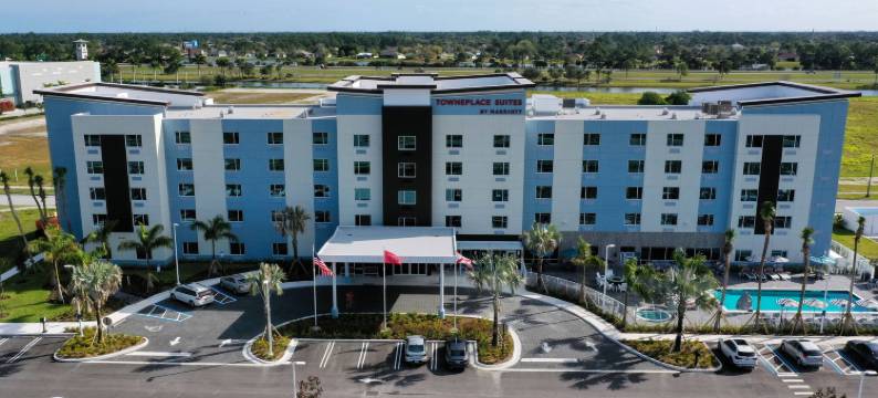 圣露西港I-95TownePlace套房酒店(TownePlace Suites Port St. Lucie I-95)图片
