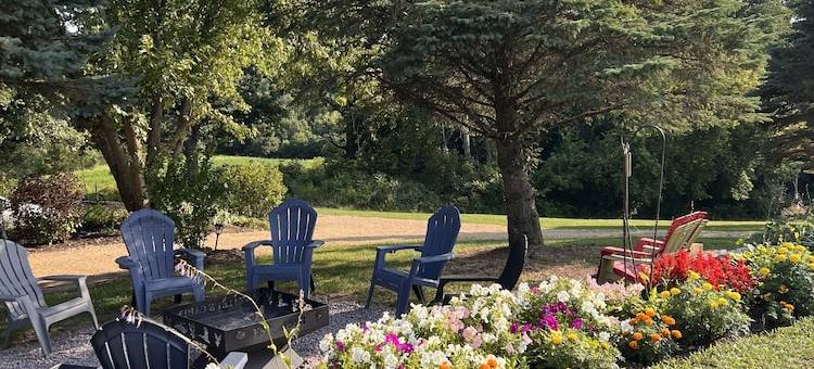 Scenic Views on 20 Acres! the Family Cabin Awaits. Sleeps 10图片