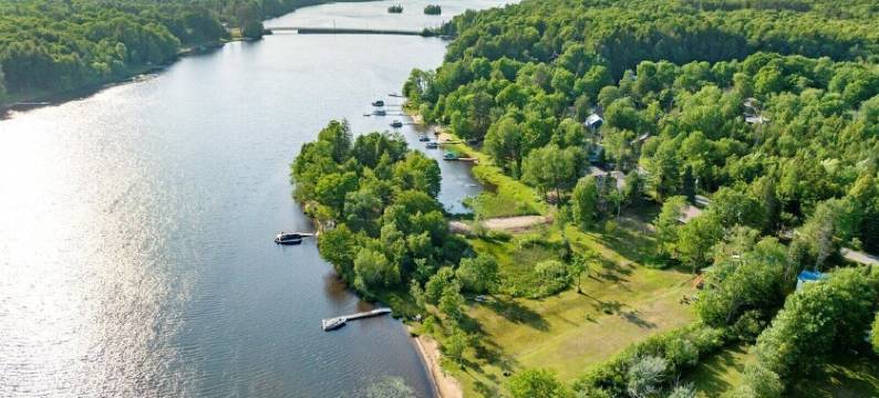 Relax by the Lake! - Shorter May/June Stays Available图片