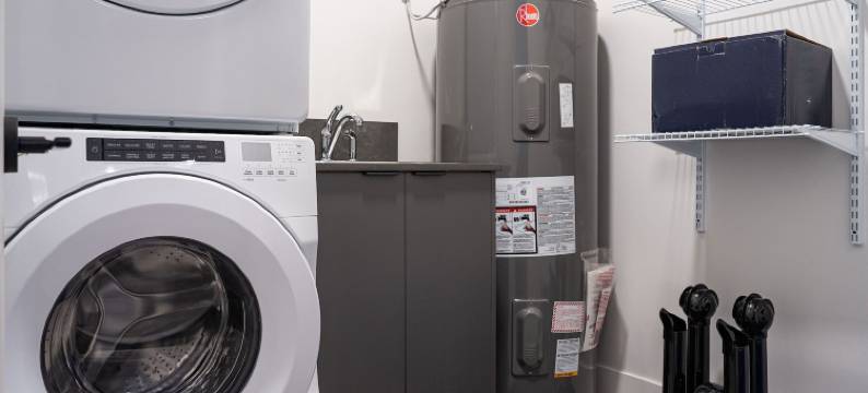 步调调节雷弗尔斯托克度假(Altitude Adjustment by Revelstoke Vacations)图片