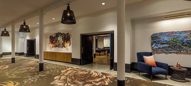十字路口酒店(Crossroads Hotel)图片