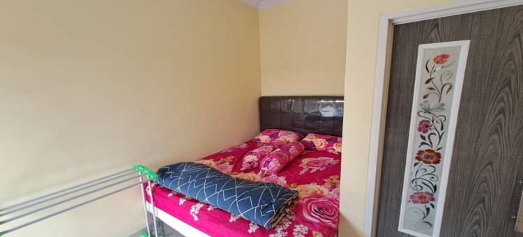 OYO 93320 维纳斯伊斯兰民宿靠近梅古帕克大学(OYO 93320 Venus Homestay Syariah Near Universitas Megou Pak Tulang Bawang)图片