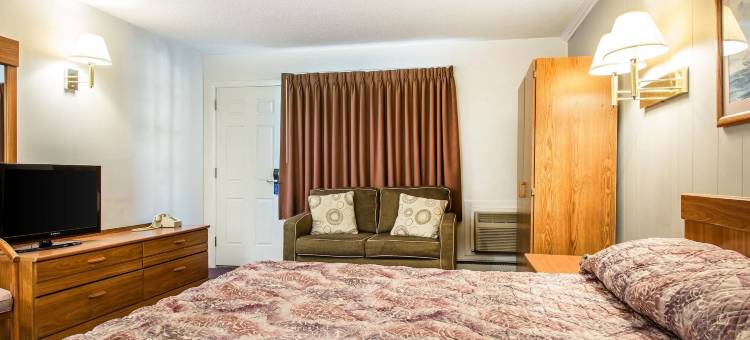 沃特福德罗德威酒店-新伦敦(Rodeway Inn Waterford - New London)图片