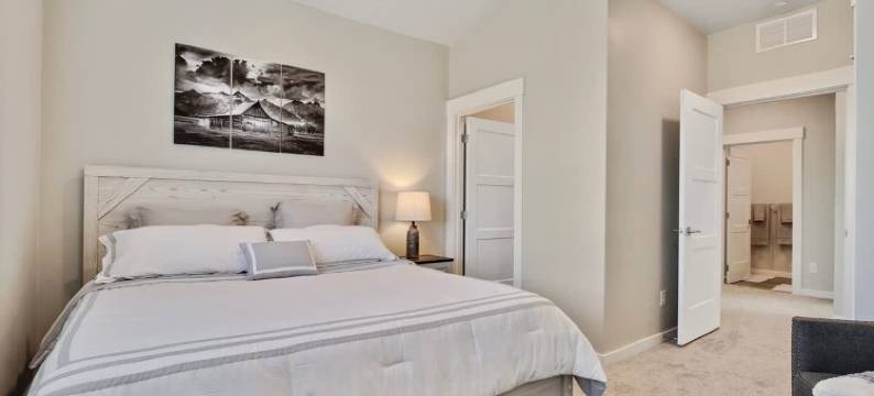 Charming Townhome with Beautiful Furnishings - Trendy Escape图片