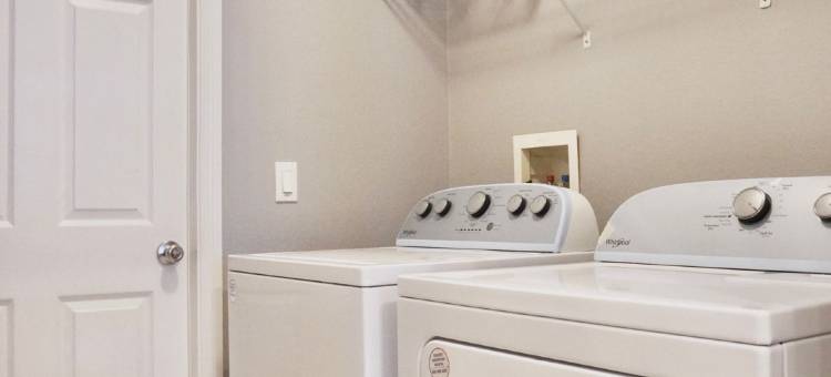 Magical Family Retreat with Pool & Spa 368图片