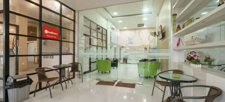 红门加 @ 塞马拉阿斯里棉兰(RedDoorz Plus @ Cemara Asri Medan)图片