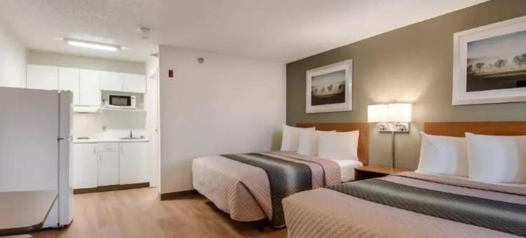 堪萨斯城 - 独立城的桦树山套房(Birch Hill Suites Kansas City - Independence)图片
