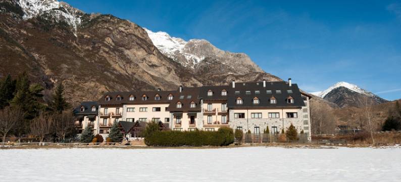 贝纳斯克格兰水疗酒店(Sommos Hotel Benasque Spa)图片