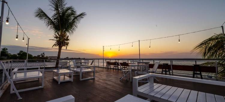 库邦克里斯塔尔酒店(Kristal Hotel Kupang)图片