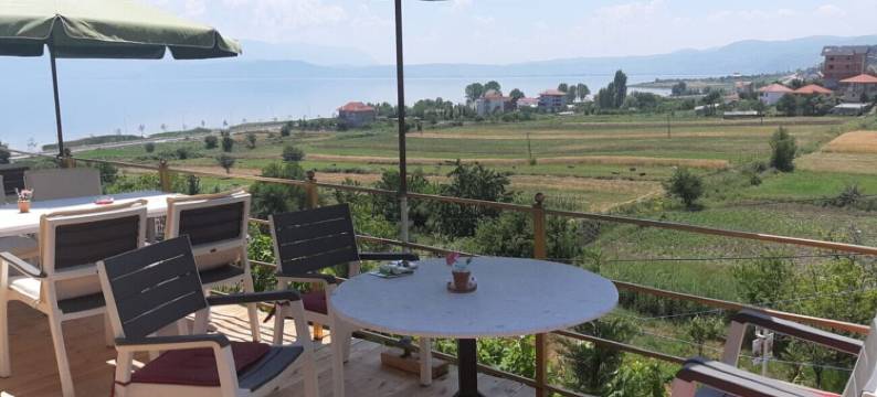 到达大厦的石头别墅(Villa Stone up to Ble Alb)图片