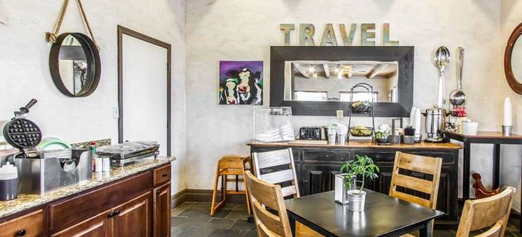 威莱斯市中心 - 66 号公路罗德威套房酒店(Rodeway Inn & Suites Williams Downtowner-Rte 66)图片